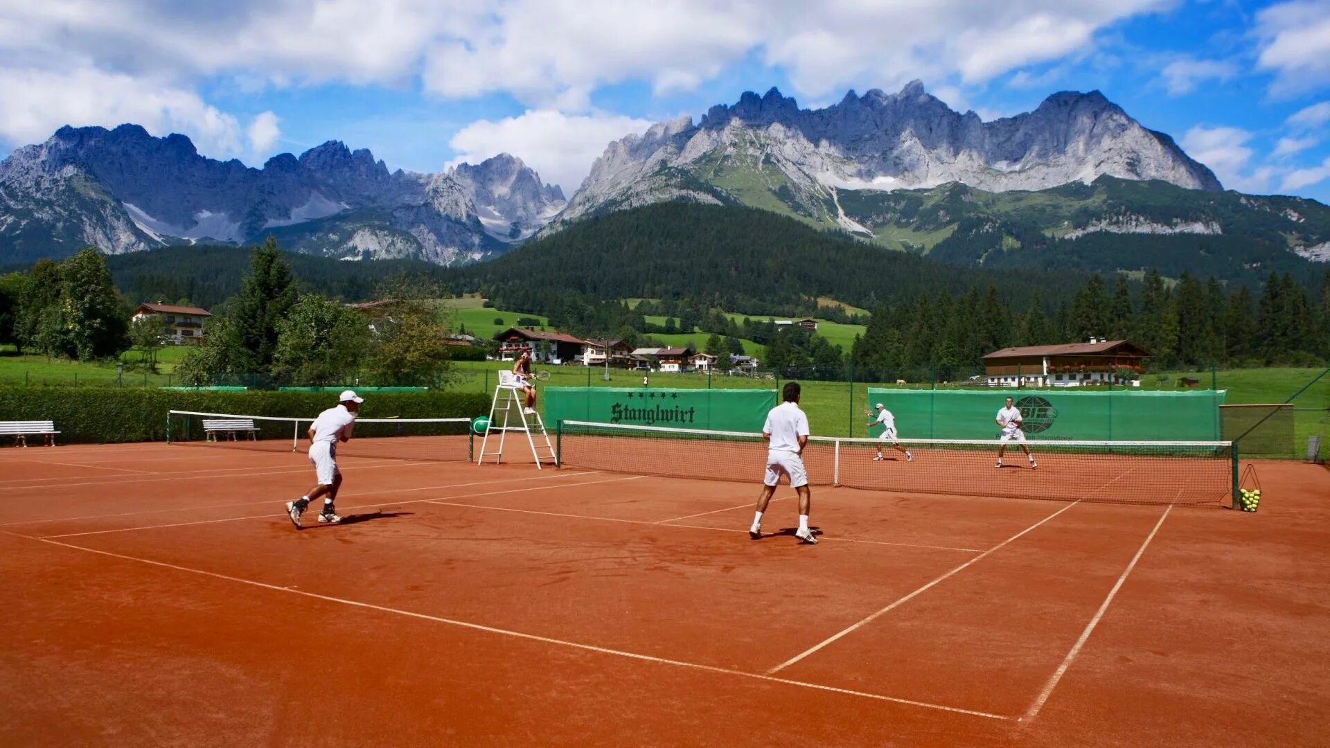Игра в теннис. Tennis club. Сад эрмитаж настольный теннис. Fujairah mountain championship. Калинская теннис.