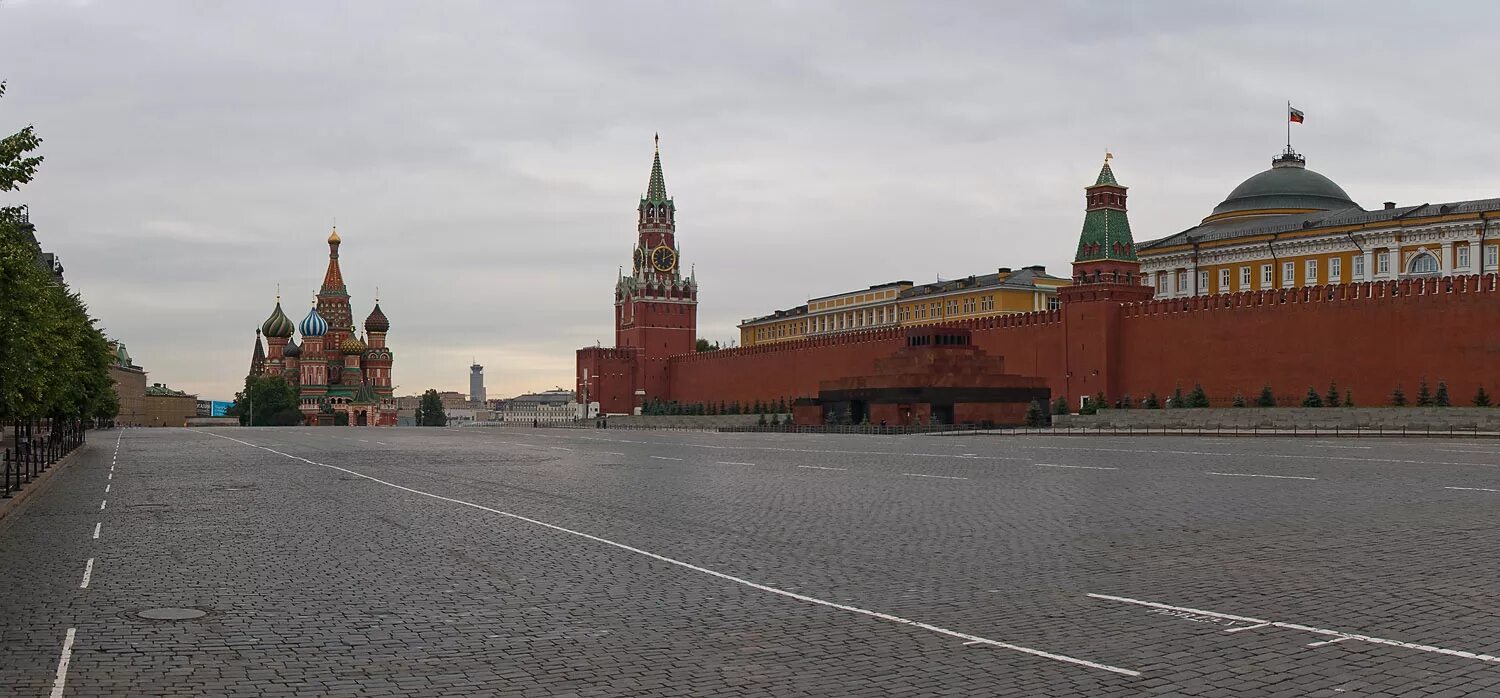 Красная площадь дорога. Москва Кремль красная площадь. Красная площадь Москва без людей. Красная площадь целиком. Кремль дорога.