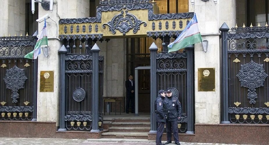 Консульство узбекистана в петербурге. Посольство узбекистана в москве. посольство узбекистана в ташкенте. российское посольство в узбекистане.