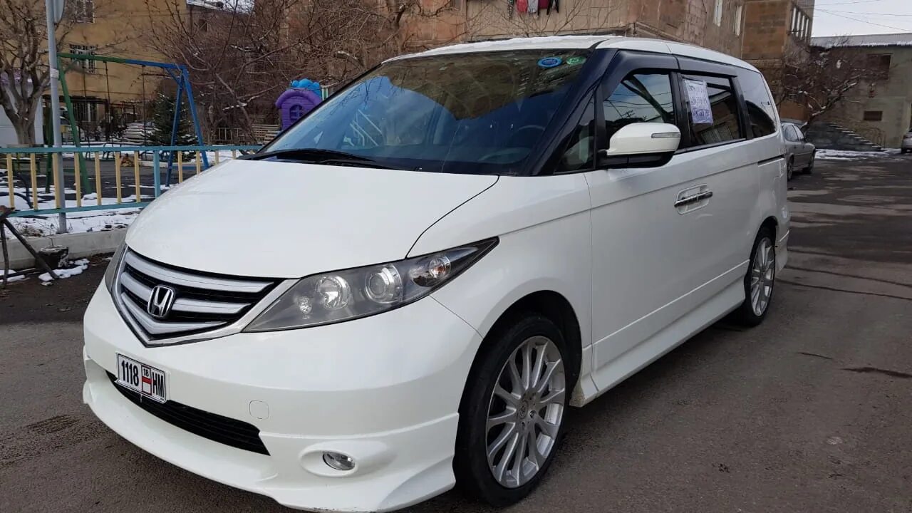 Honda elysion 2007 левый руль. Honda elysion v6. 4. Honda elysion 2008. Хонда элизион левый.