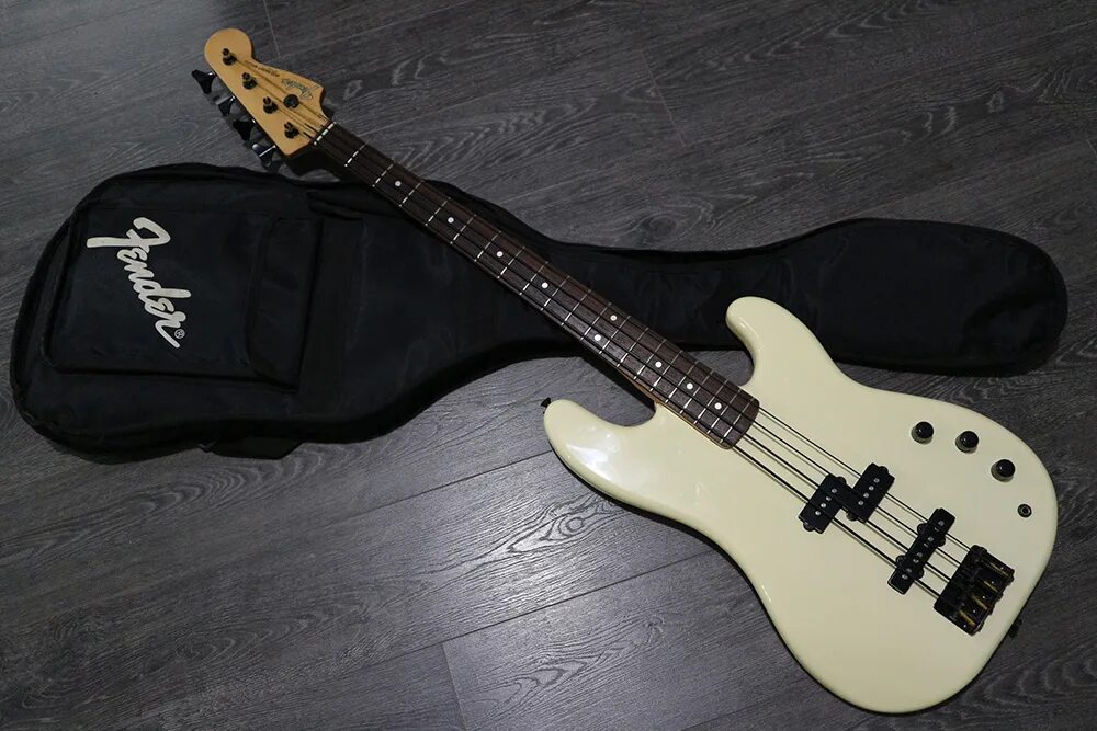 Bass special. Fender Jazz Bass Special PJ-555. Fender Jazz Bass Special (PJ-555) (1987, Japan). Pj40 Jazz Bass Special. Fender Jazz Bass Special.