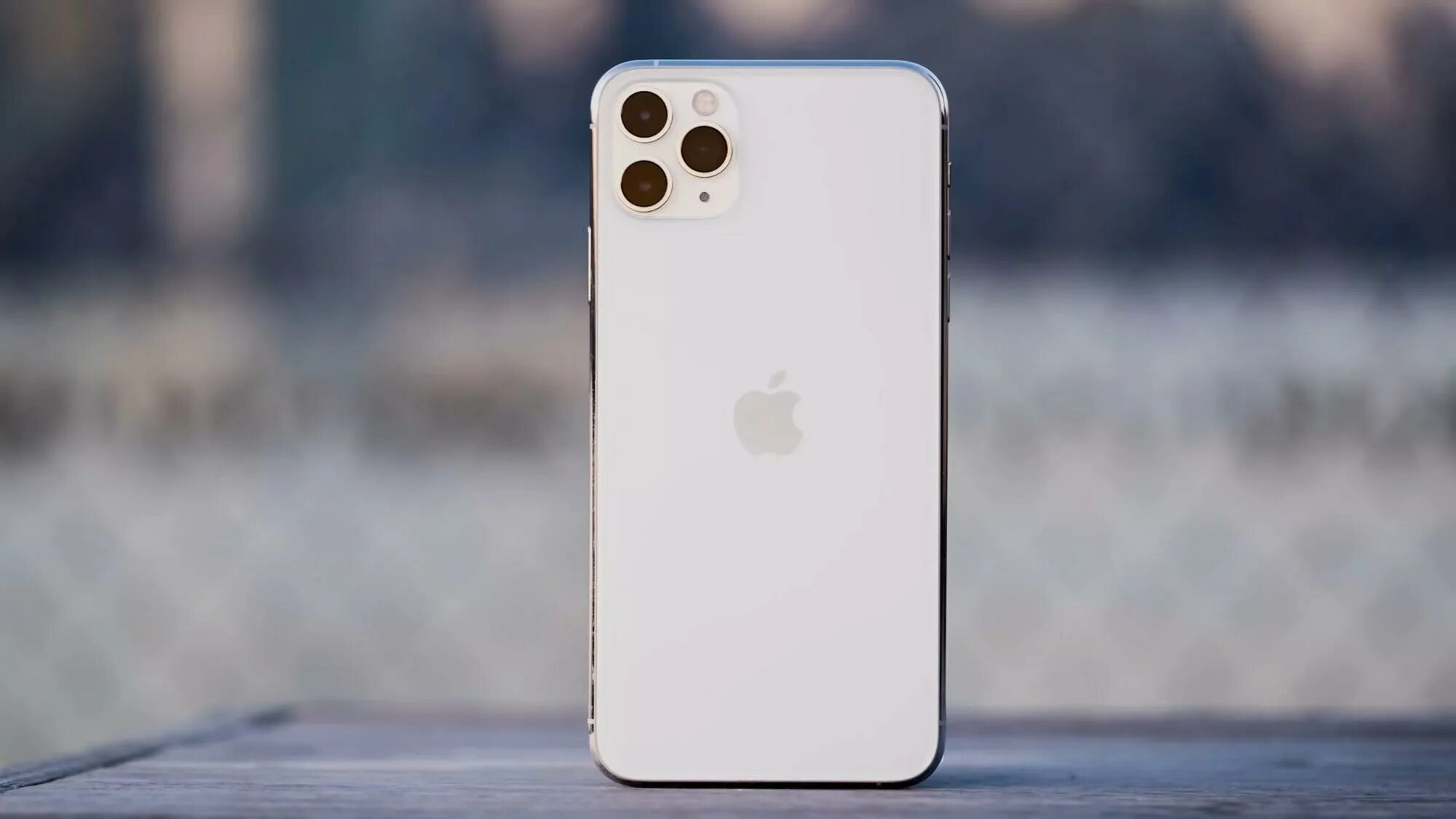 Я айфон про макс. Iphone 11 pro max. айфон 11 промакс белый. айфон 12 промакс белый. айфон 13 промакс белый.