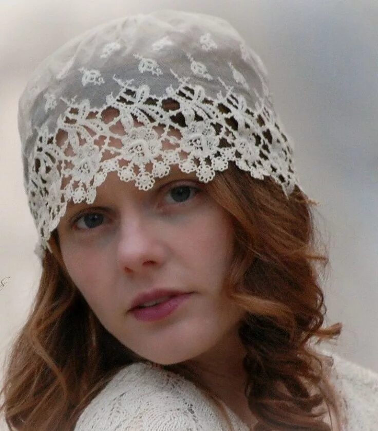 Шляпа вологодское кружево. Кружевная шляпа. Шляпа с кружевами. Кружево шляпки. Шляпки с кружевами.
