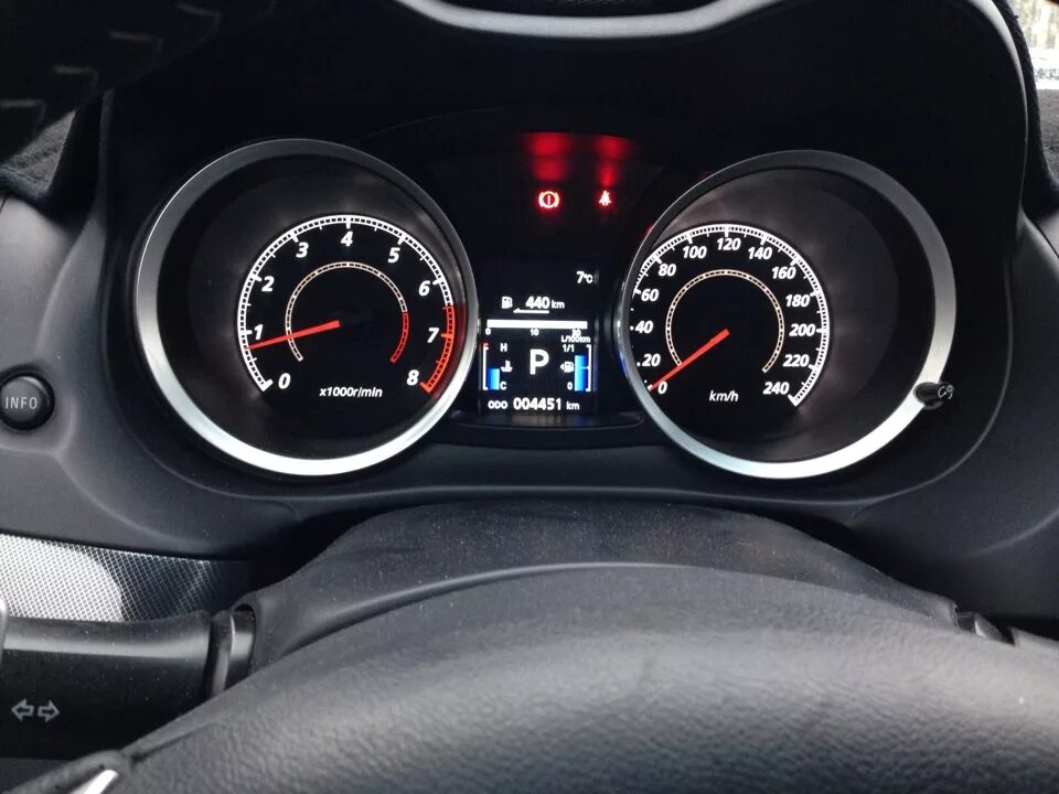 Панель приборов митсубиси аутлендер. Приборная панель mitsubishi outlander xl. щиток приборов mitsubishi outlander 3. mitsubishi outlander xl 2007 приборная панель. цветная приборная панель outlander xl.