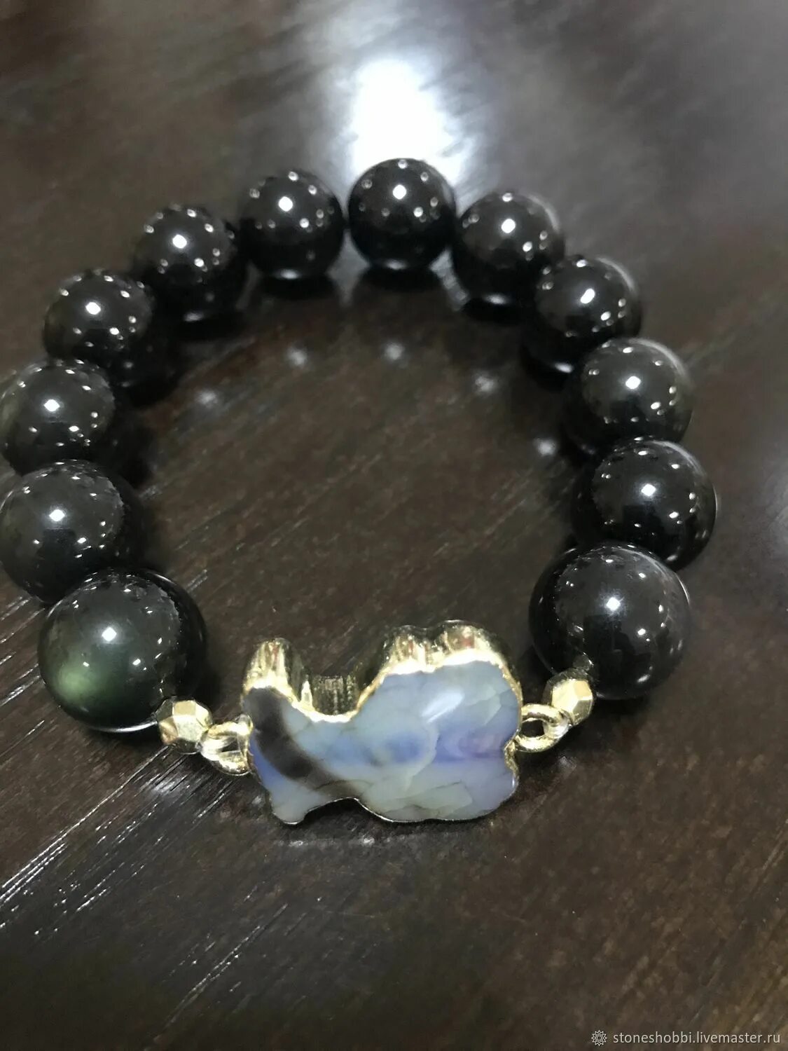 Агат фиолетовый камень. Голубой агат сапфирин. Камни обереги. Турмалин и обсидиан. Бразильский агат.