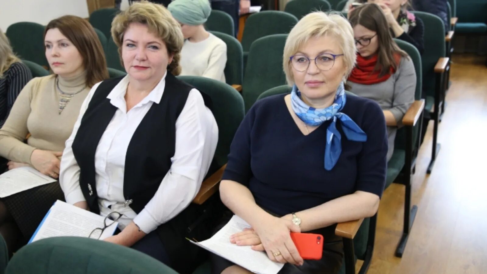 Минобразования татарстан. Зам министра образования казань. заместители министра образования республики татарстан. минобр рмэ.