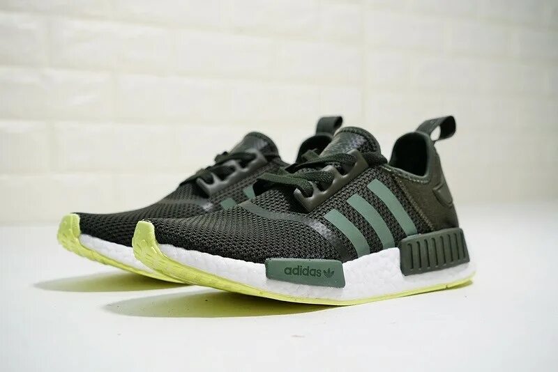 Adidas NMD_r1. Adidas NMD r1 Green. Adidas Boost NMD. Adidas Originals NMD r1. Бусти 1