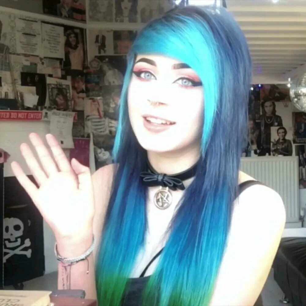 Vampyx kiss. Kiss me vampyx. Kiss me 3 vampyx. Vampyx биография.