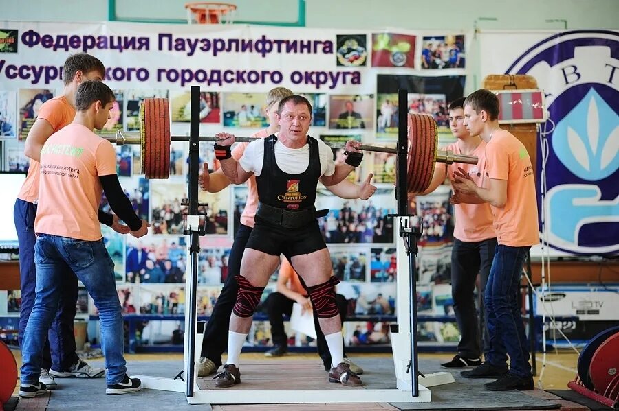 Мастер спорта пауэрлифтинг. Мастера пауэрлифтинг. Мастера пауэрлифтинг. Чемпионы кузбасса по пауэрлифтер. Мастера пауэрлифтинг.