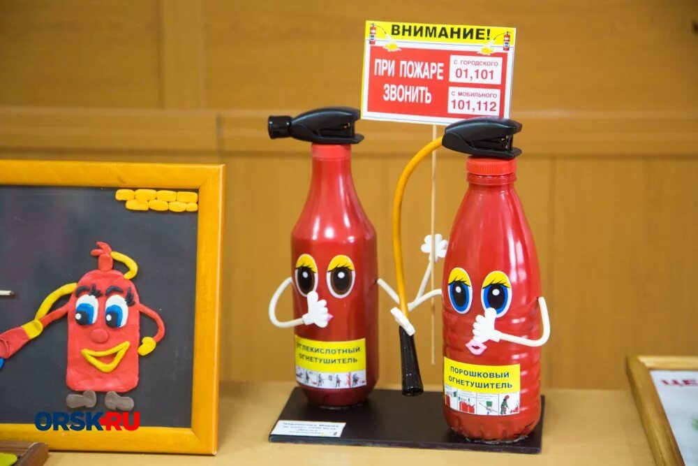 огнетушитель из пластиковой бутылки. поделка огнетушитель из пластиковой бутылки. огнетушитель из бутылки. огнетушитель поделка для детей. огнетушитель поделка.