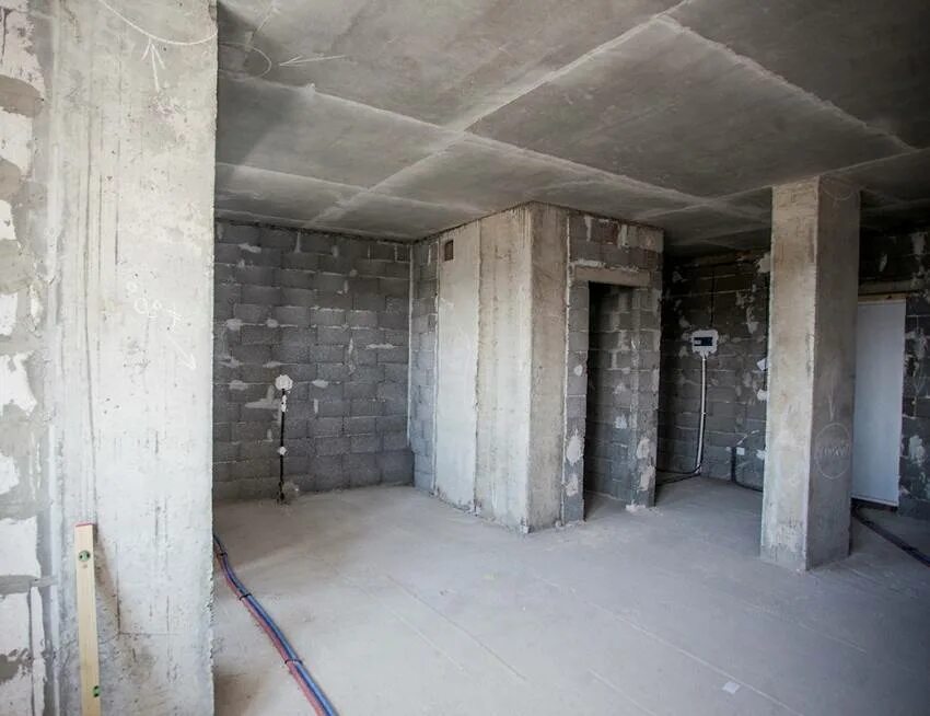 Черновая отделка. Помещение черновая отделка. Новостройка черновая. Черновая отделка квартиры. Черновая отделка квартиры.