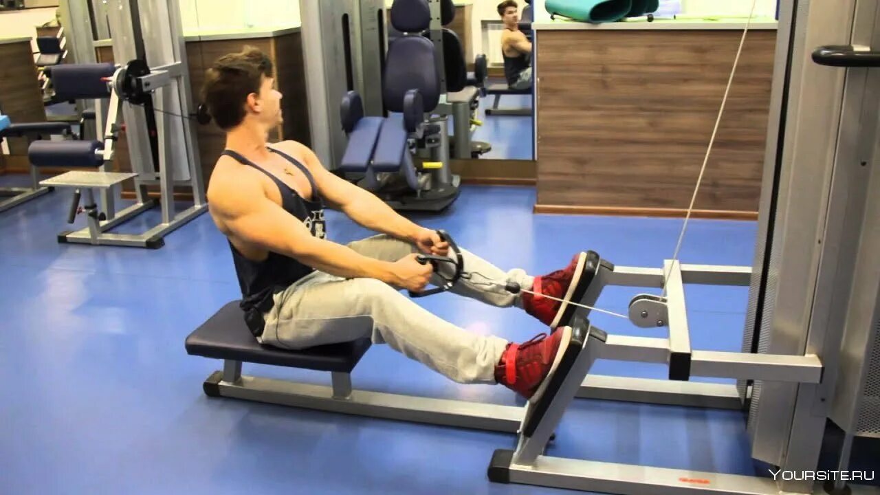 Тяга горизонтального блока параллельным хватом. Тяга горизонтального блока к поясу сидя. Тяга горизонтального блока к поясу узким хватом. Тяга горизонтального блока широкой рукояткой. Тяга горизонтального блока мышцы.