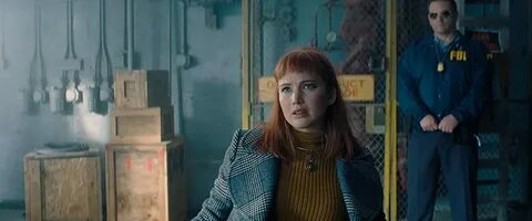 Знакомая не смотрит на меня