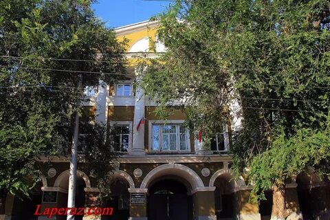 Челюскинцев 12