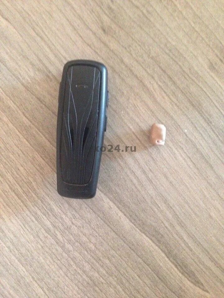 микронаушник 5. микронаушник ручка капсула к6. капсульный микронаушник к3 в ухе. сколько стоит микронаушник. микронаушник блютус про без петли.