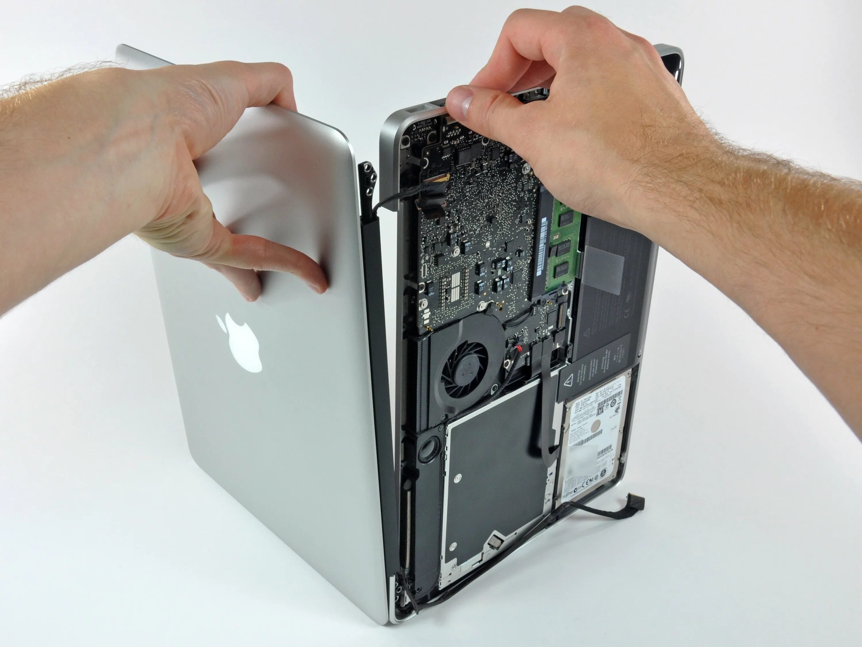 Сервисный центр macbook. MACBOOK Pro Unibody 13" 2010. Макбук Mid 2010. MACBOOK 13 Pro Repair. MACBOOK Pro 2010 аккум.