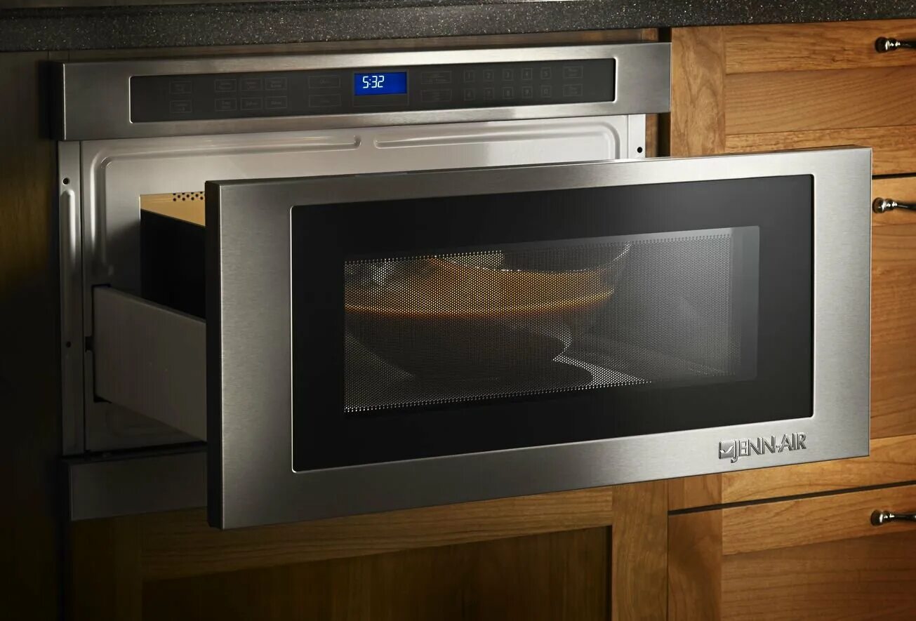 Печь и микроволновка 2 в 1. Встроенная микроволновая печь Gorenje. Samsung Microwave Oven с вытяжкой. Микроволновка над вытяжкой Bosch dhi646cq.