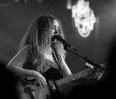 Tal wilkenfeld naked.