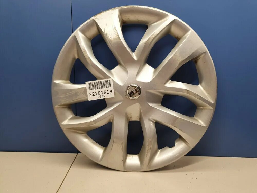 Ниссан террано колпаки. 5ja601147cz31 vag колпак колёсный (brilliantchrom), 15". Ниссан террано колпаки. Ниссан террано колпаки. Nissan terrano колпаки.
