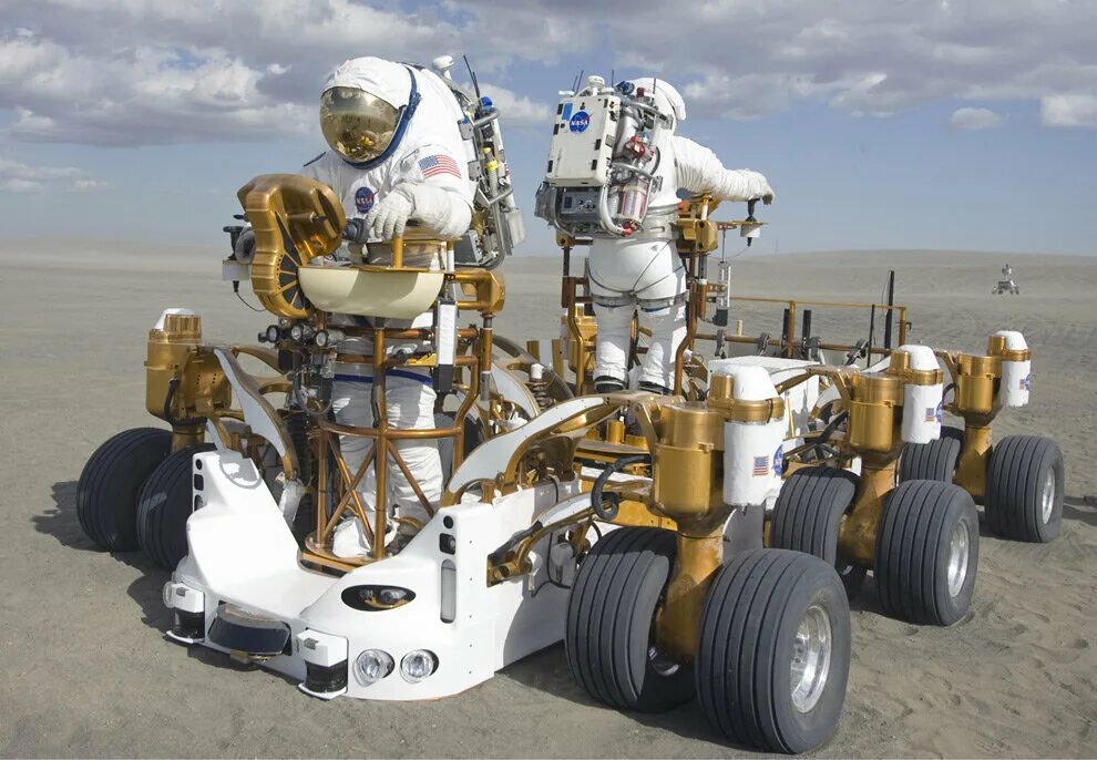 Первые космические роботы. Lunar Electric Rover. Планетоход Lunar Electric Rover. Ровер концепт марсоход. Космические роботы.
