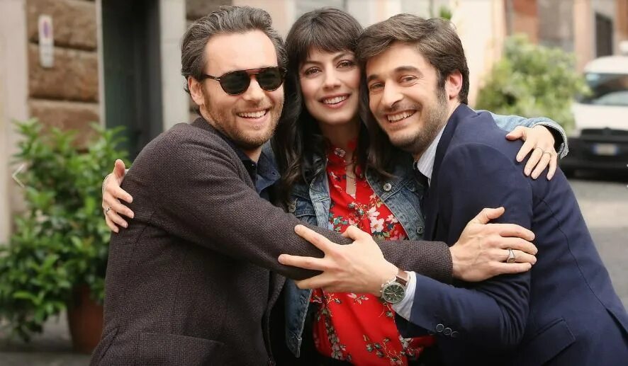 Итальянец с дурной репутацией. Итальянец с дурной репутацией. Лино гуанчале практикантка. Любовный роман. Кэрол роман.