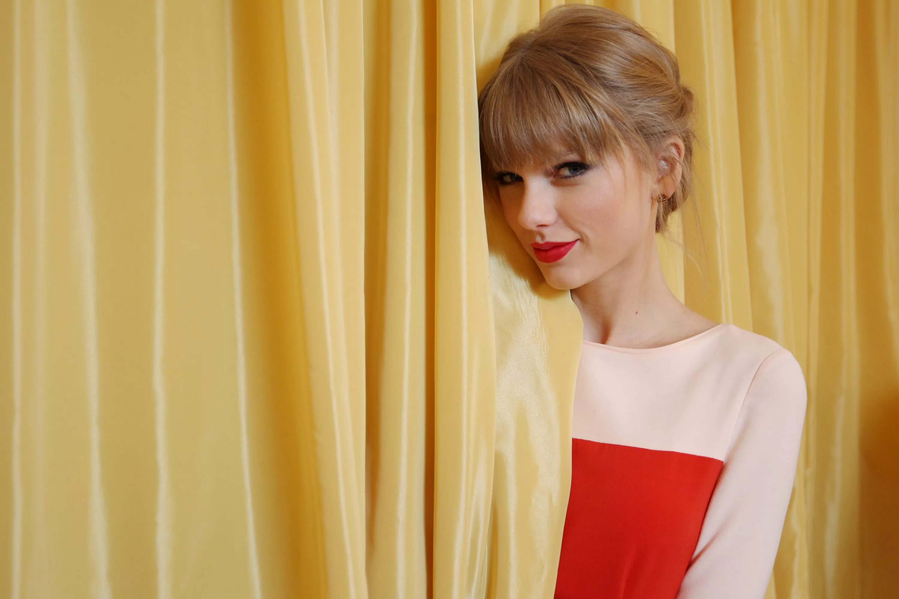 пикси боб стрижка женская корейская. корейская причёска томбой ян. каре пикси боб корейский. чёлка шторка с длинными. мариса томей стрижка.