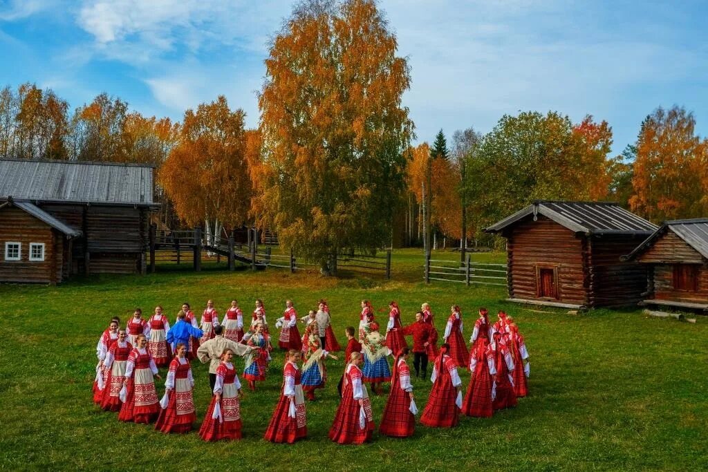 Русские народные про россию. Хоровод. Русский хоровод. Русский народный хоровод. Северный хоровод.