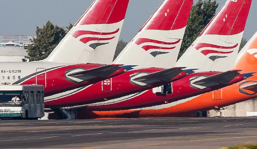 Ред вингс ливрея самолета. Ssj 100 red wings. Авиа кампания рет винкс. Red wings ливрея. Ту-204 ред вингс 64046.