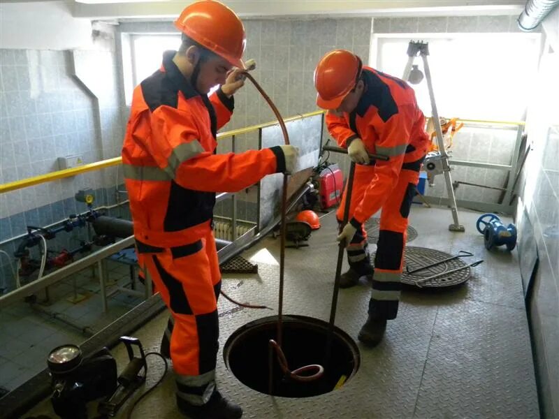 Слесарь АВР. Слесарь АВР водопроводных сетей. Слесарь водоканала. Слесарь аварийно-восстановительных работ. Организация аварийно восстановительных