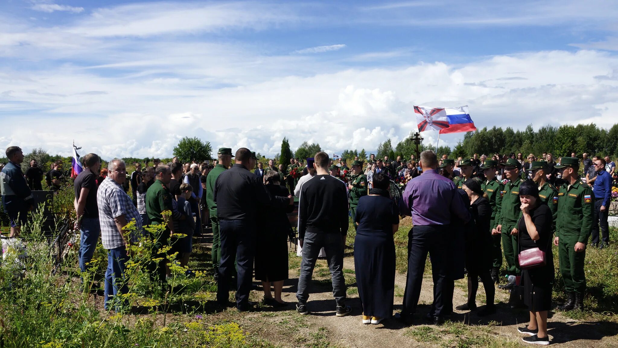 Васильеву похоронили. Похороны в Ростове Великом военных. Прощание в армию.