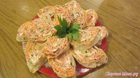 Лаваш с курицей и морковкой