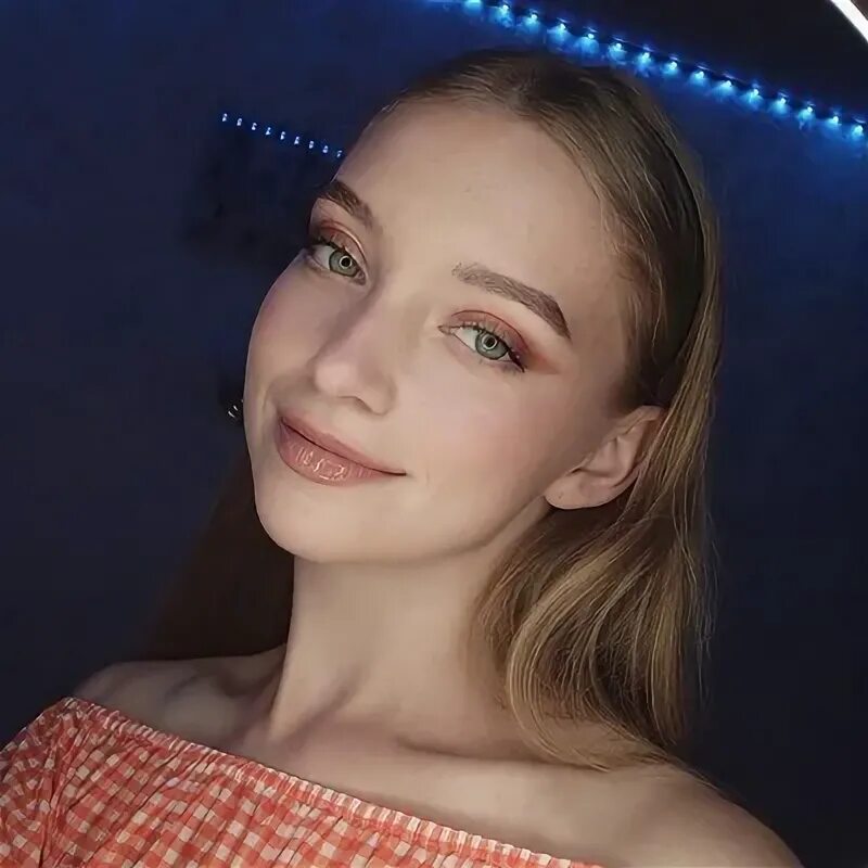 Виктория морозова model. Вика бьюти. Koffka the cat виктория моисеева. Вика бьюти. Koffka the cat виктория моисеева.