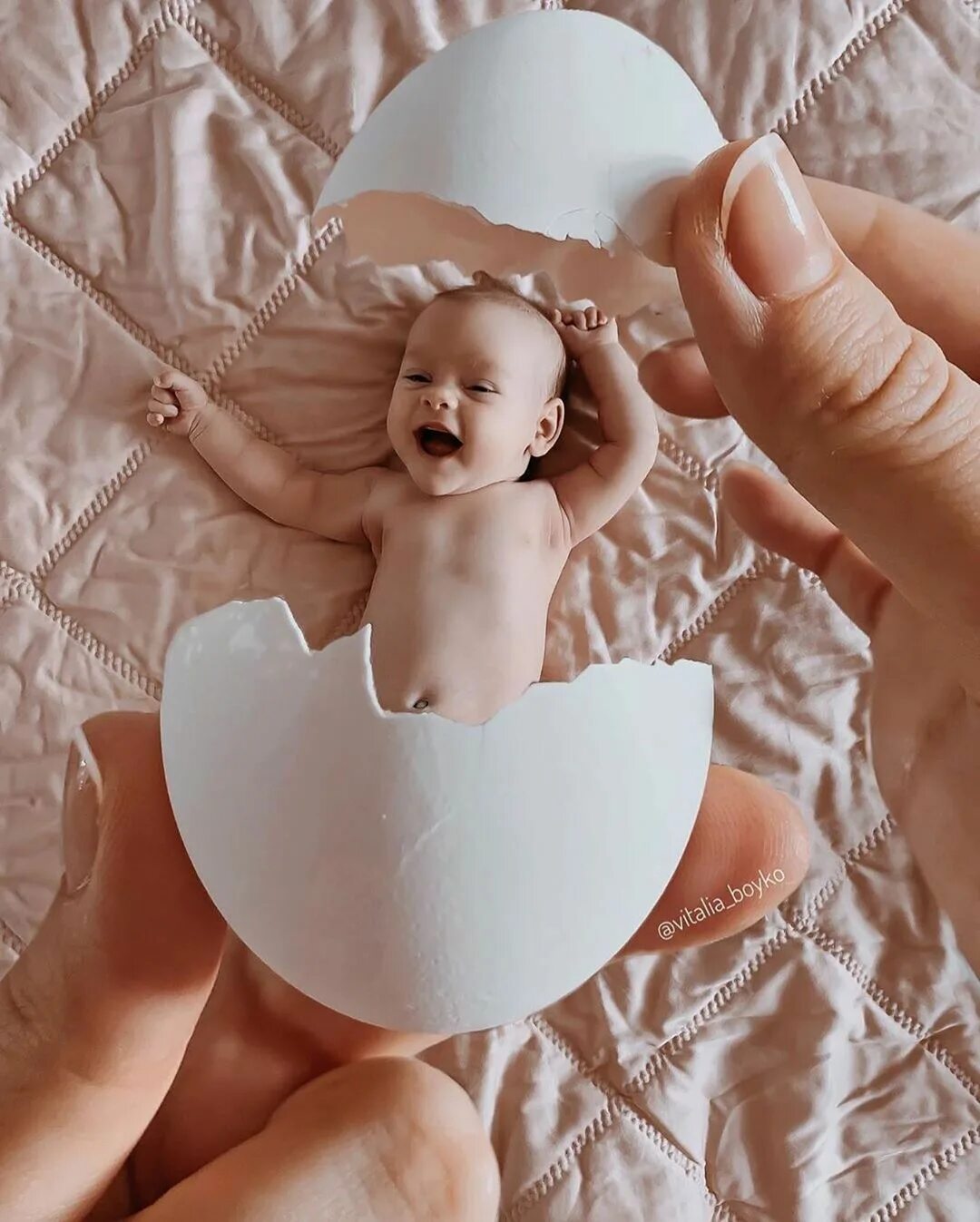 Идеи на 1 месяц девочке. Фотосессия новорожденного. идеи для фотосессии новорожденного. фотосессия грудничков идеи. идеи для фотосессии младенца.
