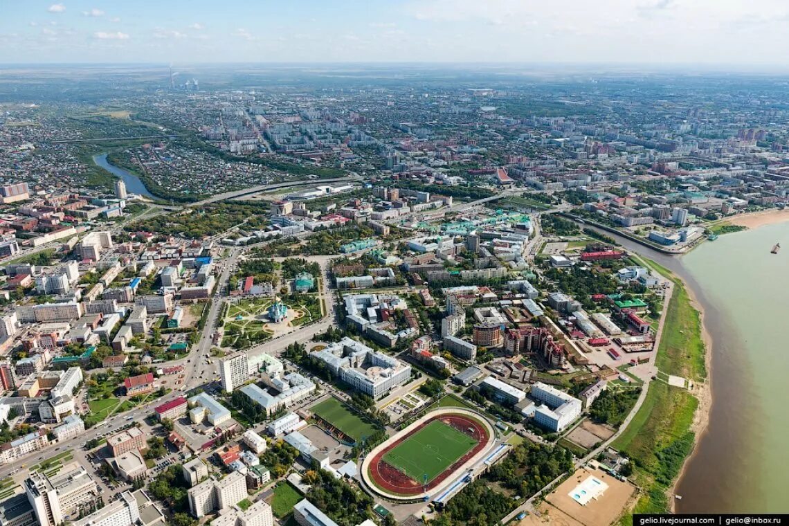 Сколько городу омску. Омск с высоты птичьего полета. Омск центр города. Город Омск с птичьего полета. Центр Омска с высоты.