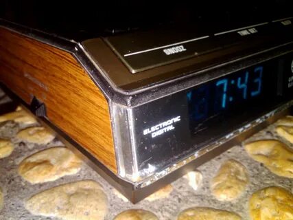 Radio + Jam Alarm.