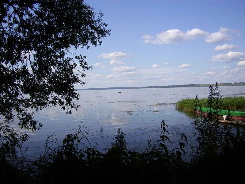 Плещеево озеро Веськово. Переславль-Залесский городской пляж Плещеево озеро. Озеро ну ка. Плавание на лодке ПВХ на Плещеевом озере.