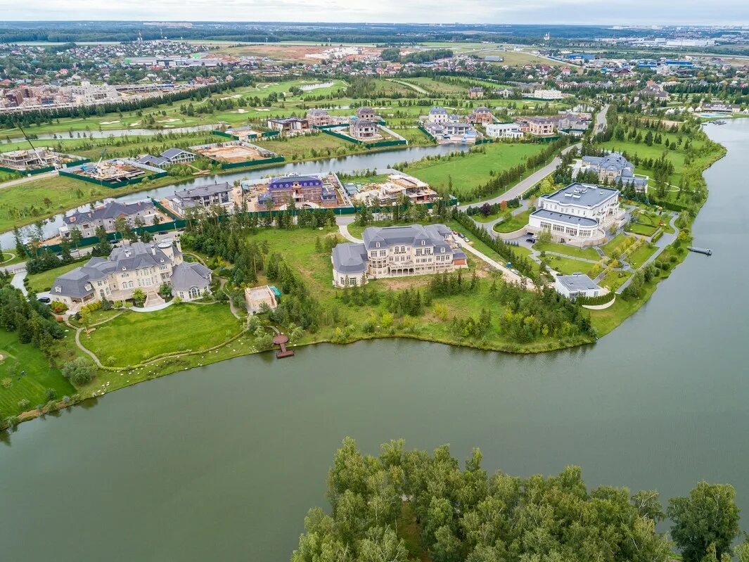 Купить коттедж ID 29382 в коттеджном посёлке "Agalarov Estate (Агаларов Эстейт)"