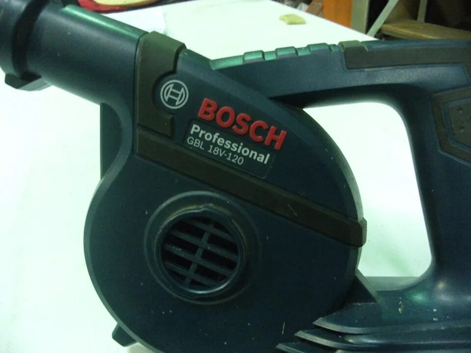 Купить бош 120. GBL 18v-120 professional. Аккумуляторная воздуходувка Bosch GBH 18v-120. Воздуходувка GBL 18v-1 Bosch. Воздуходувка Bosch GBL 18v-120 (b06019f5100).