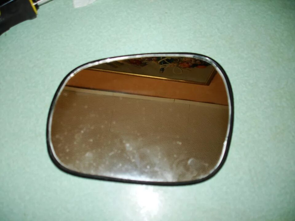 Зеркальный элемент на Сузуки Гранд Витара 2008 года. Разъем обогрева зеркала зеркала МАЗ. Зеркальный элемент на Грант Витара. Подогрев зеркала Грант Витара. Купить зеркала на гранда