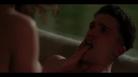 Jaime Lorente nude in Elite 1-03 "Sábado noche" .