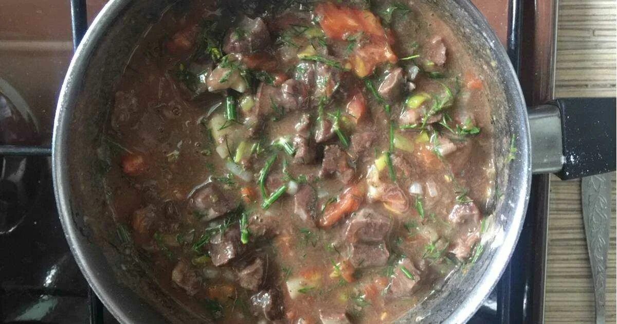 Что можно приготовить из говяжьего сердца вкусно. Блюда из говяжьего сердца. сердце говяжье тушеное. томленное говяжье сердце. потушенное сердце.
