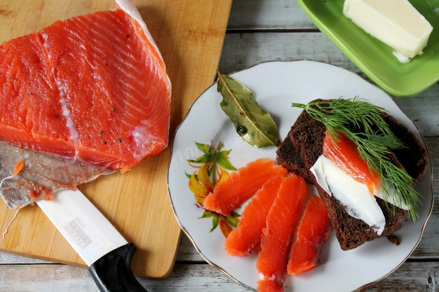 Посолить форель дома вкусно и быстро слабосоленую. Форель слабосоленая. форель малосольная. форель красная.