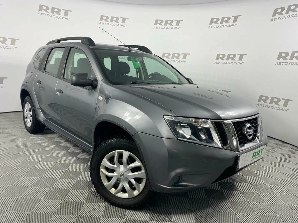 Купить б/у Nissan Terrano III (D10) 2.0 AT (135 л.с.) бензин автомат в Москве: ч