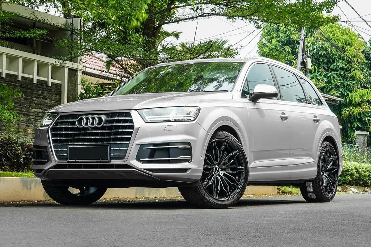 Q7 plus