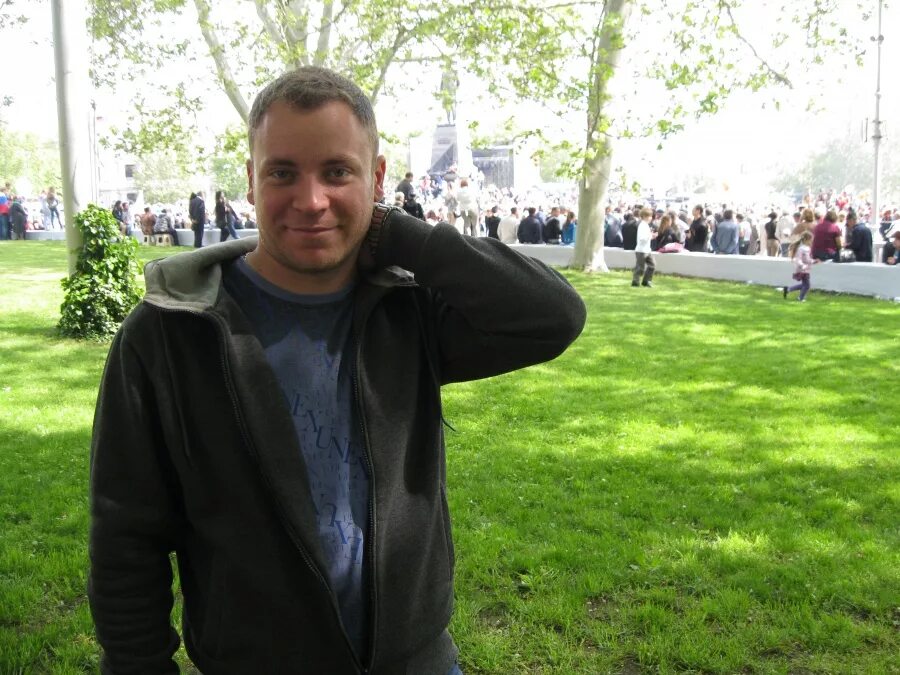 #Россия@guyscom #Москва@guyscom Hey there, guys. I'm 33, 175/65; 21 (if importan