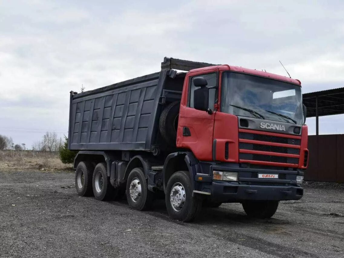 Самосвал 8х4 бу. Красный самосвал скания 8х4. scania самосвал 8х4. самосвал скания 2004. скания 4 осник самосвал.