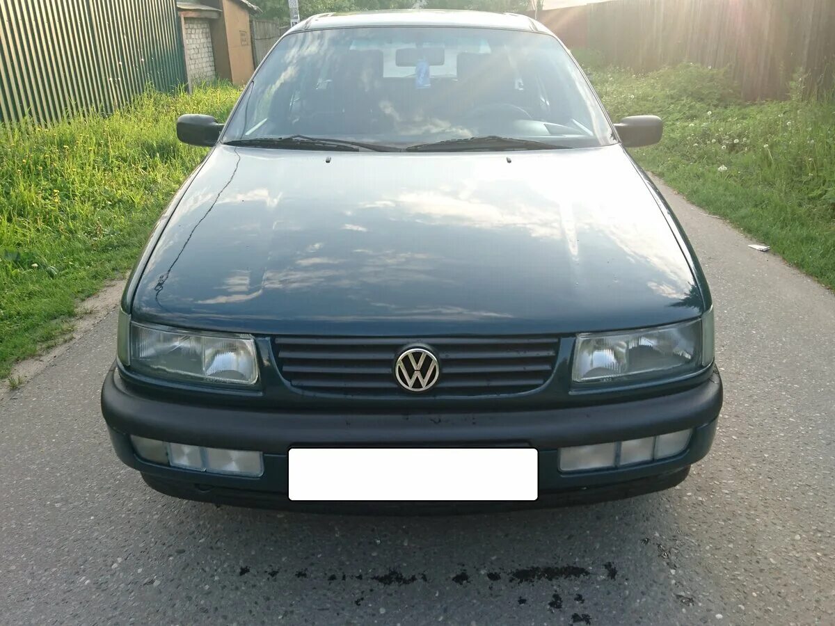 Passat b4 черный. Volkswagen passat b4 седан 1995. Volkswagen passat santana 1994. Volkswagen b4 1994. фольксваген 1994 года.