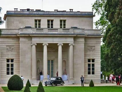 Пав м