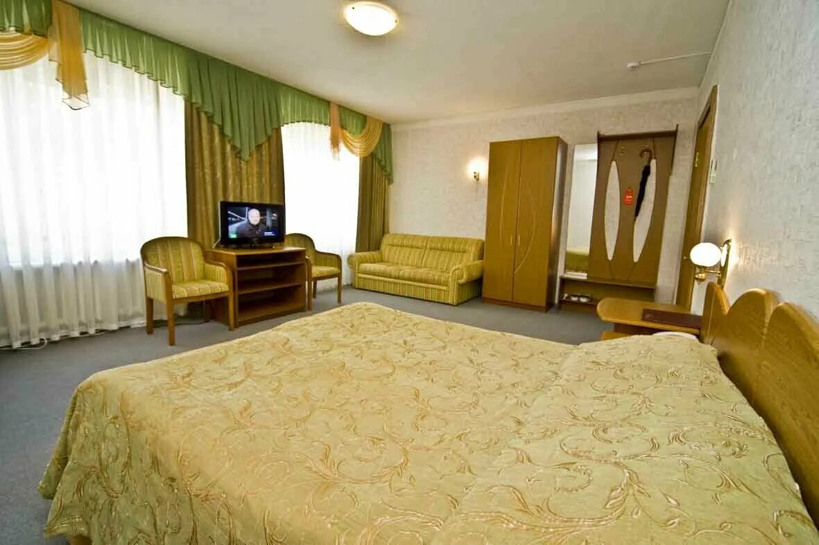 амакс орбита ольгинка. орбита амакс ольгинка стандарт (с балконом). амакс курорт орбита 4*. амакс орбита приморская ул 18а село ольгинка. амакс орбита приморская ул 18а село ольгинка.