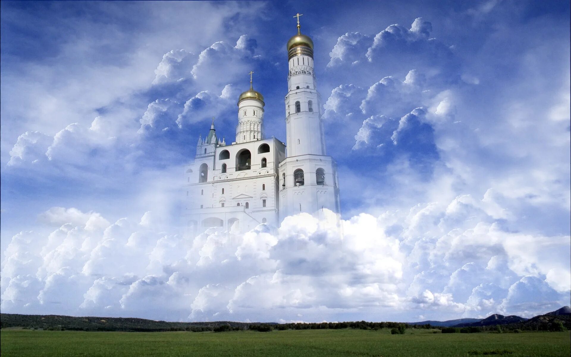 Церковь на фоне неба. В небо высятся храмы святые. Церковная тематика. Храм неба. Храм на фоне неба.